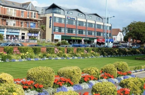 Lytham St. Anne's House | 🌊 The Lytham Retreat – Luxurious 5-Bedroom Coastal Escape, Sleeps 10+