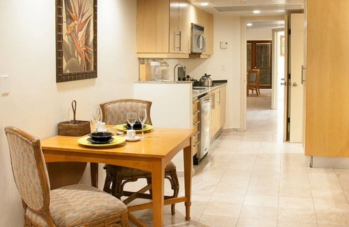 Yeoman Wood Resort | The Marlin at Taino Beach