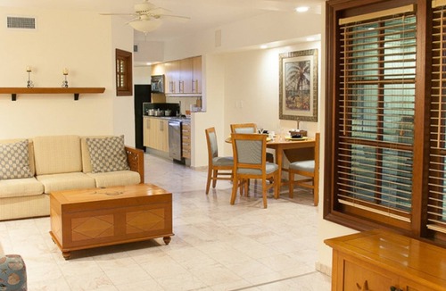 Smith's Point Hotel | The Marlin at Taino Beach Resort & Clubs