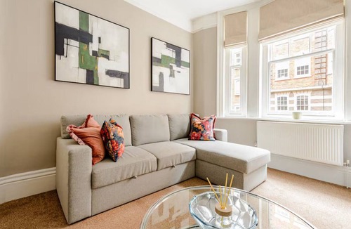 Bryanston and Dorset Square Apartment | The Marylebone Maison - 4 Bed Apartment with AC