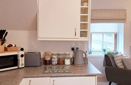 Gattonside Cottage | The Nest- Charming one bedroom cosy cottage in central Melrose, Scottish Borders