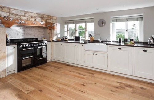 Guiting Power Cottage | The Nook boasts pretty views over the stunning Cotswolds rooftops in the village of Guiting Power