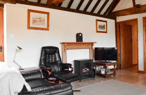Thame House | The Old Dairy - Meadowbrook Farm