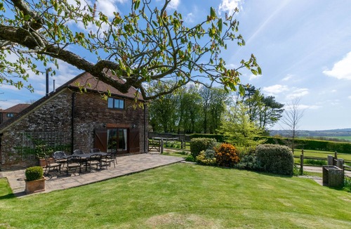 Ewhurst Green House | The Old Granary - Four Bedroom House, Sleeps 7