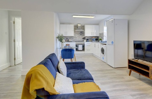 Lower Shelton Apartment | The Old Post-Office | Close to Amenities | eco-Short Term Let by SILVA