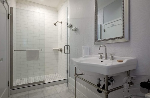 Wailuku Bed & Breakfast | The Pikake Suite - Serene Hideaway