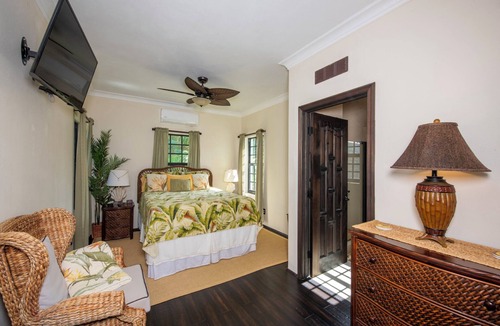 Rock Sound House | The Pilot House Boutique Suite #1 Rock Sound