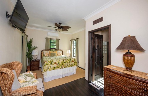 Rock Sound House | The Pilot House - Private 4-Suite Boutique Estate