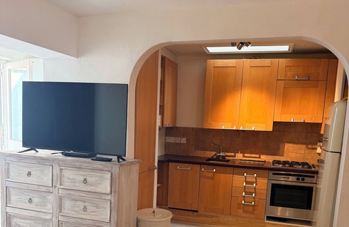 Haverstock Apartment | The pink house
