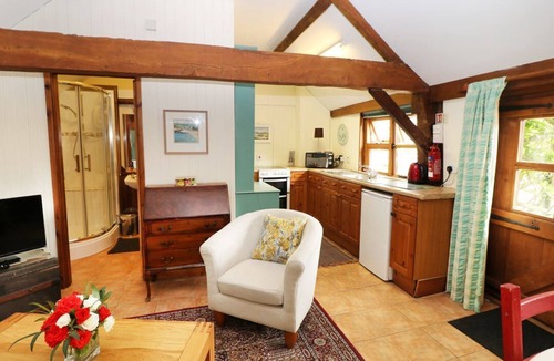 Urchfont House | The Pottery: Romantic Getaway