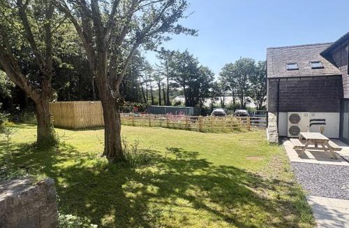 Bont Newydd House | The Properties at Plas Menai