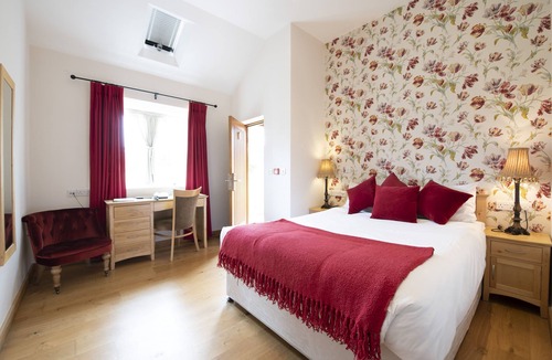 Hinxton Hotel | The Red Lion Inn