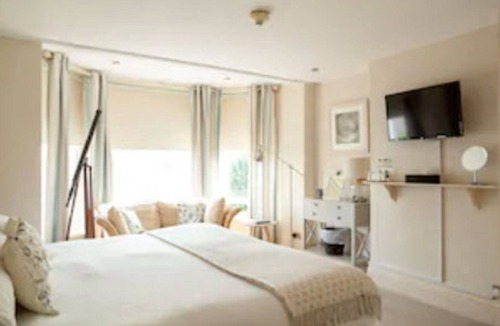 Nettlestone Hotel | The Seaview Hotel