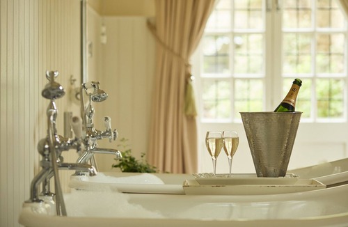 Lower Slaughter Hotel | The Slaughters Manor House