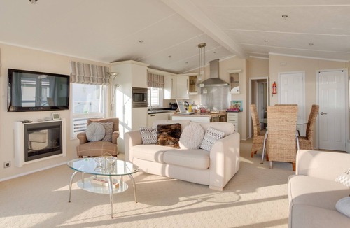Wyke Regis House | The Summer Lodge - Fleet Lagoon - Weymouth, Dorset