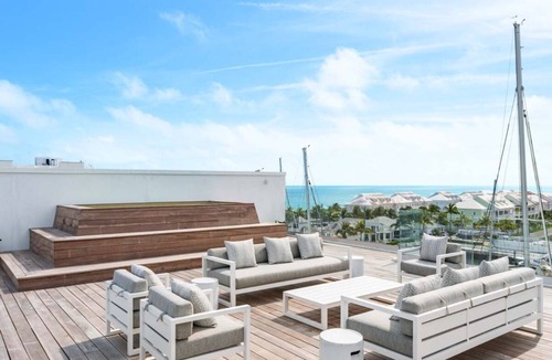 Port New Providence Condo | The Sunset Condo