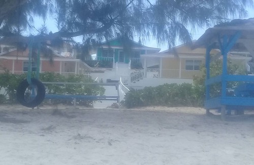 Rolleville Villa | The Swimming Pigs Resort-Blue Marlin