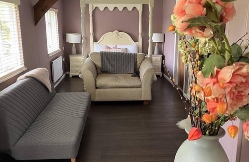 Withersfield Bed & Breakfast | The White Horse