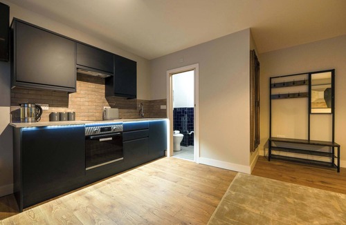 Bradley Stoke Apartment | The Willow - Studio 29