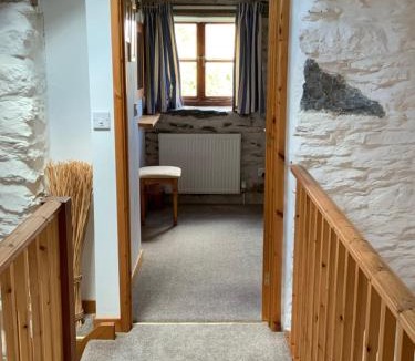 Llanycil House | Tithe Barn 1 - Abercelyn Cottages - Llanycil - Bala - Gwynedd - LL23 7YF - UK