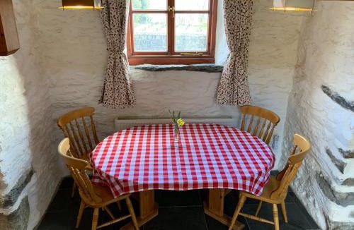 Llanycil House | Tithe Barn 1 - Abercelyn Cottages - Llanycil - Bala - Gwynedd - LL23 7YF - UK