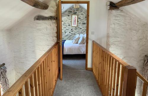Llanycil House | Tithe Barn 1 - Abercelyn Cottages - Llanycil - Bala - Gwynedd - LL23 7YF - UK