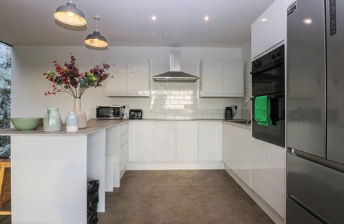 Bodorgan Cottage | TITHE BARN LODGE, pet friendly, with a garden in Malltraeth