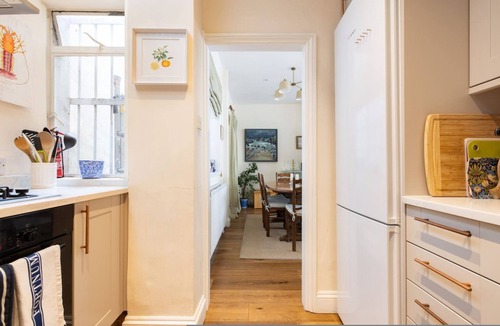 Lancaster Gate House | Traditional Treasure 3 Bedroom Home by Hyde Park