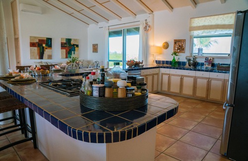 Mangrove Cay Villa | Tranquil 4 bedroom Beachside Villa: Ultimate Privacy & Comfort.