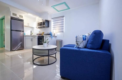 Nassau Cottage | Tranquil Haven: The Grey Cottage