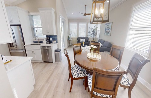 Treasure Cay House | Treasure Cay Getaway with BOAT DOCK! 4 bedroom, pool, & bbq Cabana