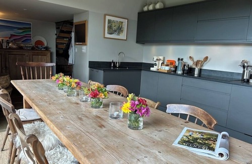 Camelford House | Tregrylls Barton a Stunning & Stylish Cornish Barn Retreat