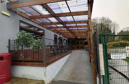 Bont Newydd Ski Chalet | Two bedroom chalet on beautiful and wild Glan Gwna holiday park, with fishing.