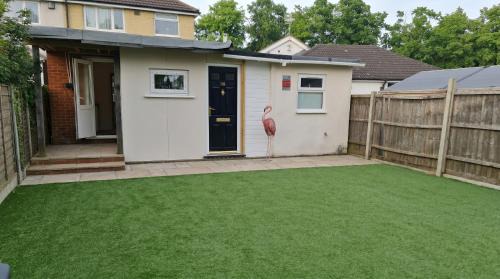 Datchet Apartment | Two room Banglow