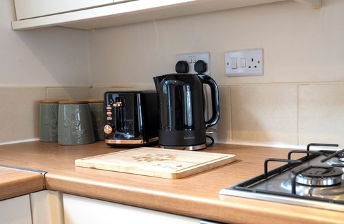 Anfield House | Unique and cozy Home. 2 minutes walk to Liverpool stadium and Stanley Park.