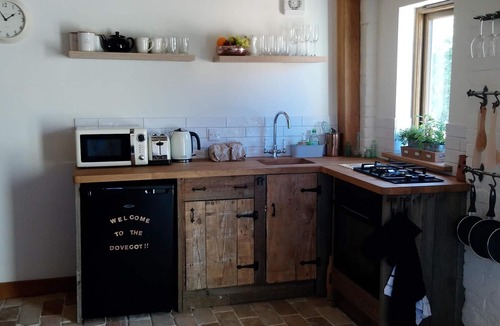 The Pelhams House | Unique self-contained 1bed Grade II Listed Converted Dovecote