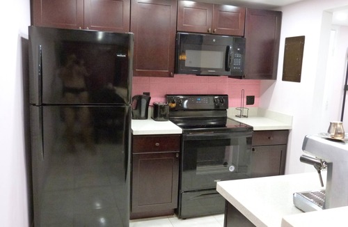 Williams Town Condo | Unique Smart Condo Living, Hotel Quality