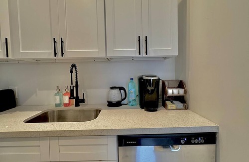 Nassau Condo | Unit 7 -1 BDRM/Pool/Near Beach/Airport/Supermarket
