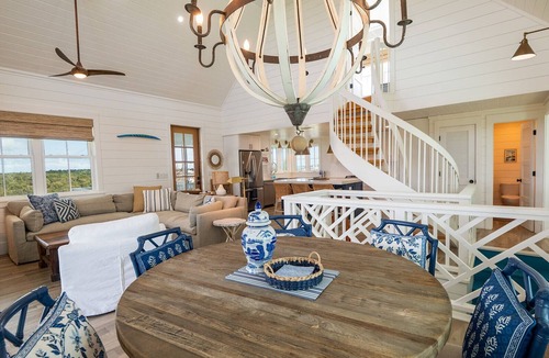 Hope Town Villa | UpAlong Manor - Located at Edge of Settlement w/Private Dock and Pool