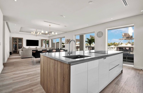 Palm Cay Condo | Upscale One Marina Condo at Palm Cay, luxury amenities, 4 Bedrooms.