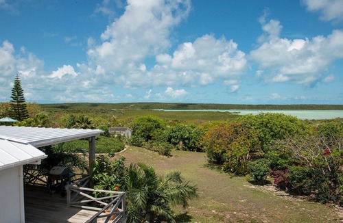 Savannah Sound House | Utopia House 3 Bedroom Home