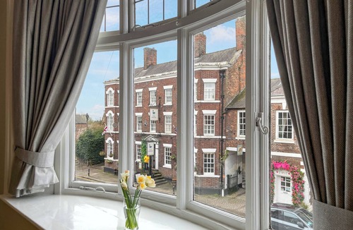 Tarporley Apartment | Victoria Apartment 1