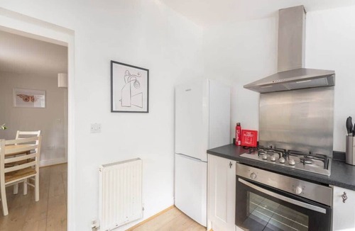 Cambridge House | Victorian 2 Bedroom Home near the river Cam