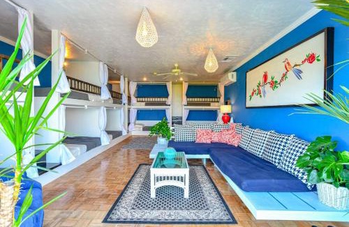 Gambier Apartment | Viking Hill Oceanfront Hostel & Resort