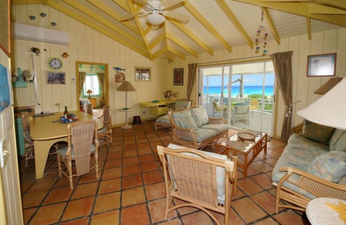 Stella Maris Villa | Villa Aqua, beach & ocean front