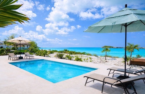 William's Town Villa | Villa Esencia, 4 Luxurious bedrooms each w/private bath, Tropic of Cancer, Exuma