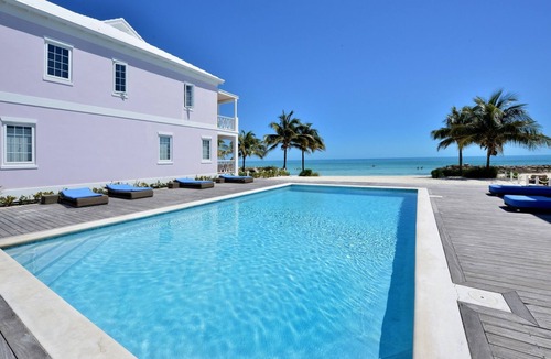 Palm Cay Villa | Villa Palmas, A Private Villa On The Beach