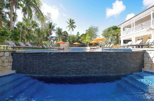 Nassau House | Villa w/Easy Beach Access