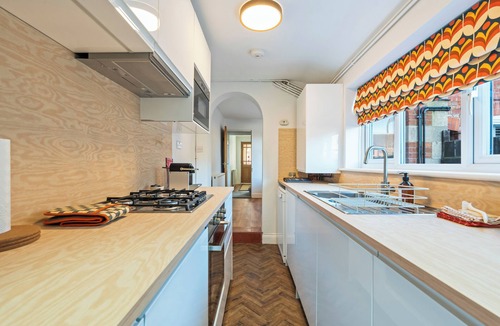 Waddesdon Cottage | Waddesdon Cottage Sleeps 5 Parking Garden