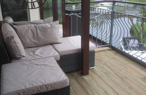 St Neots House | Waterfront House 3 BR Parking St Neots Town Centre